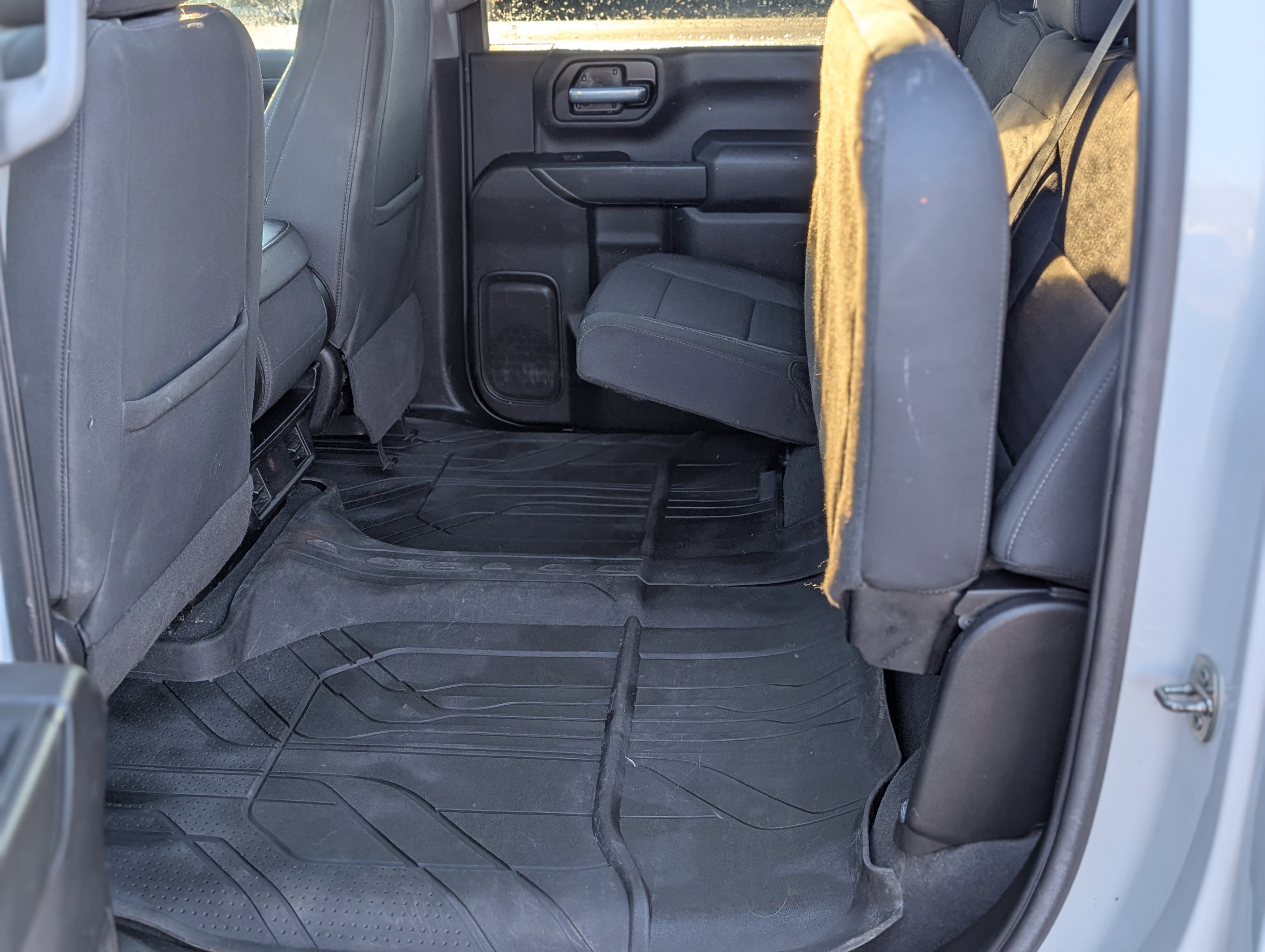 Used 2023 Chevrolet Silverado 2500 LT w/ Snow Plow Prep/Camper Package image 29