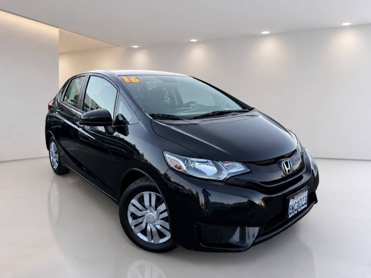 Used 2016 Honda Fit LX image 1