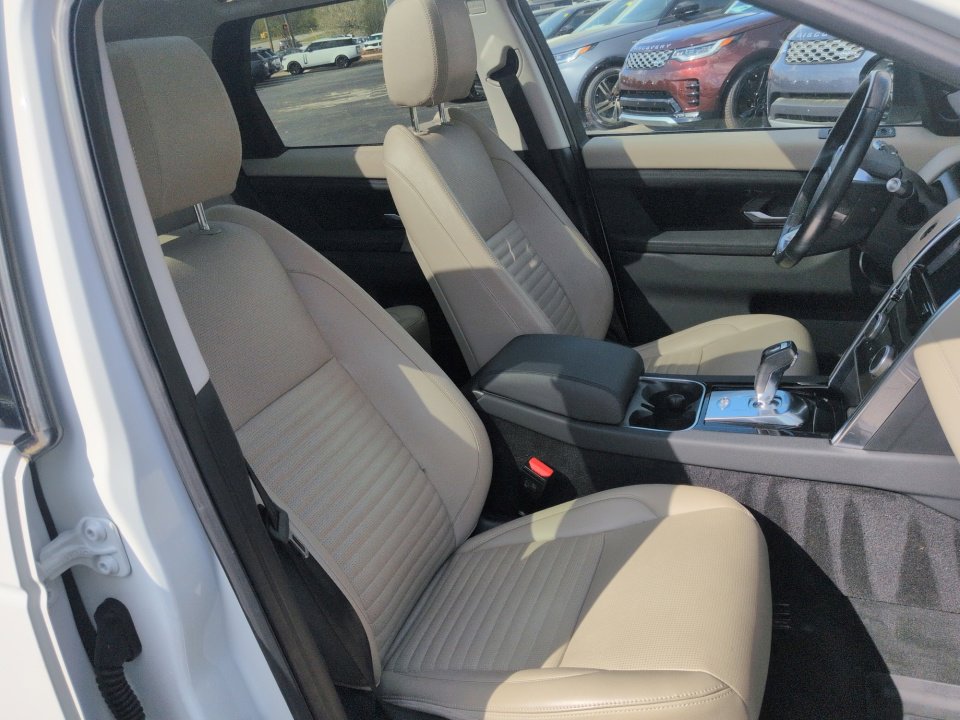 Used 2020 Land Rover Discovery Sport S image 26