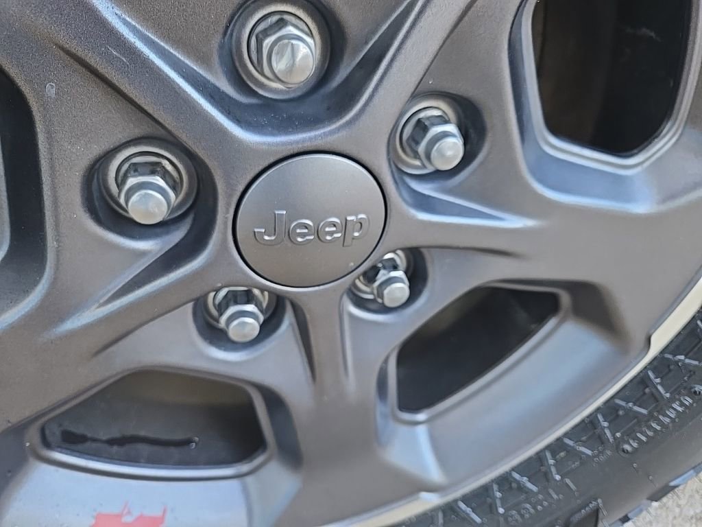 Used 2018 Jeep Wrangler Sport image 29