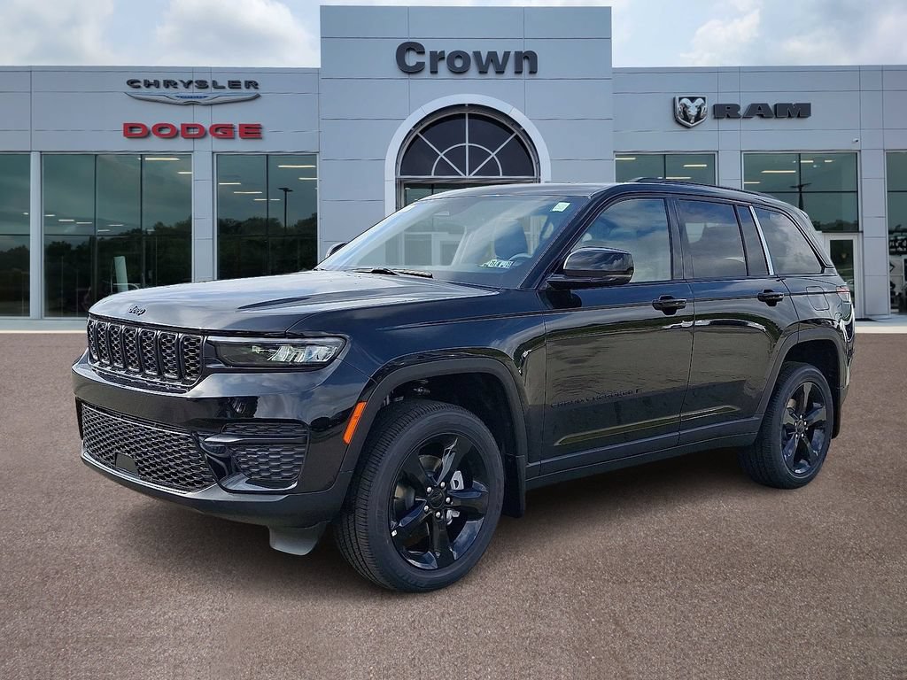 New 2025 Jeep Grand Cherokee Altitude AWD/4WD image 2