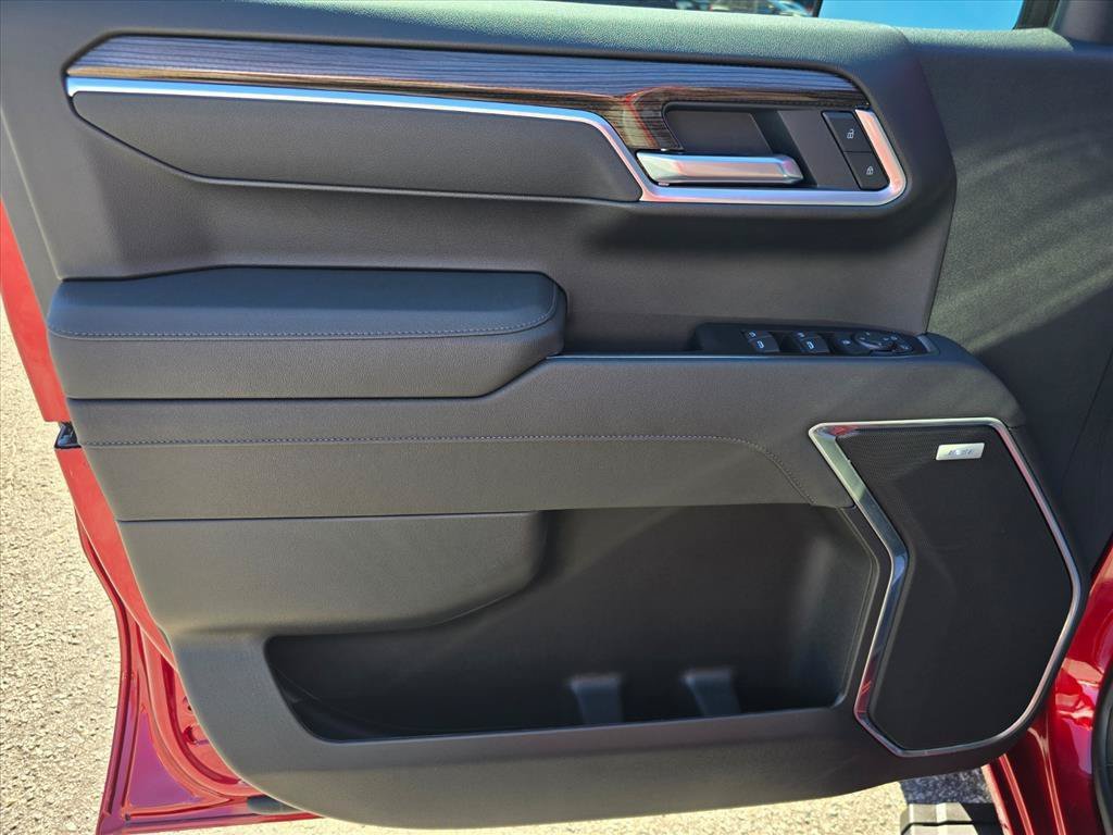 Used 2026 Chevrolet Silverado 1500 RST AWD/4WD image 9