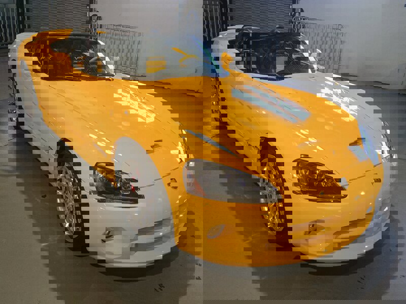 Used 2005 Dodge Viper SRT-10 image 2