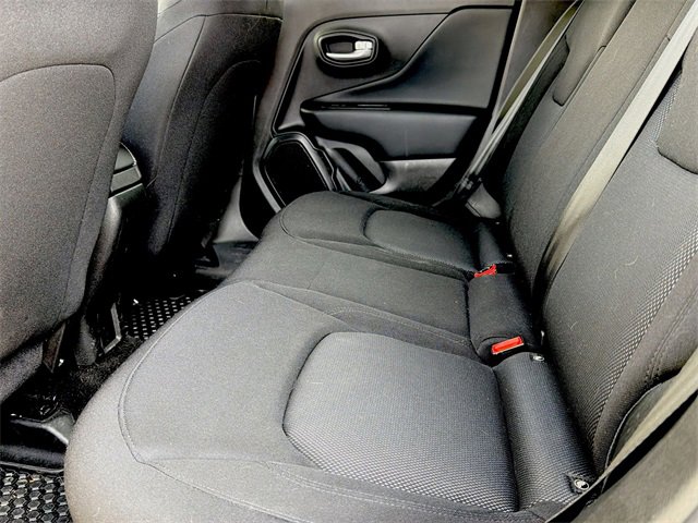 Used 2023 Jeep Renegade Latitude image 11