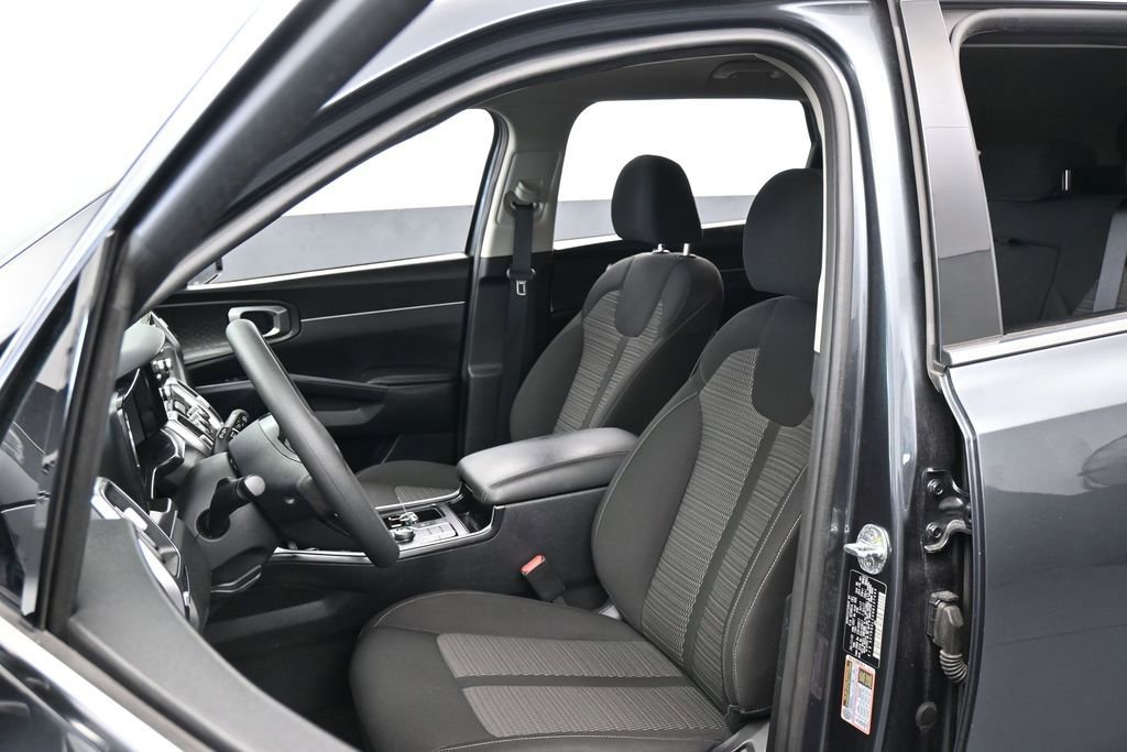 Used 2022 Kia Sorento LX FWD image 10