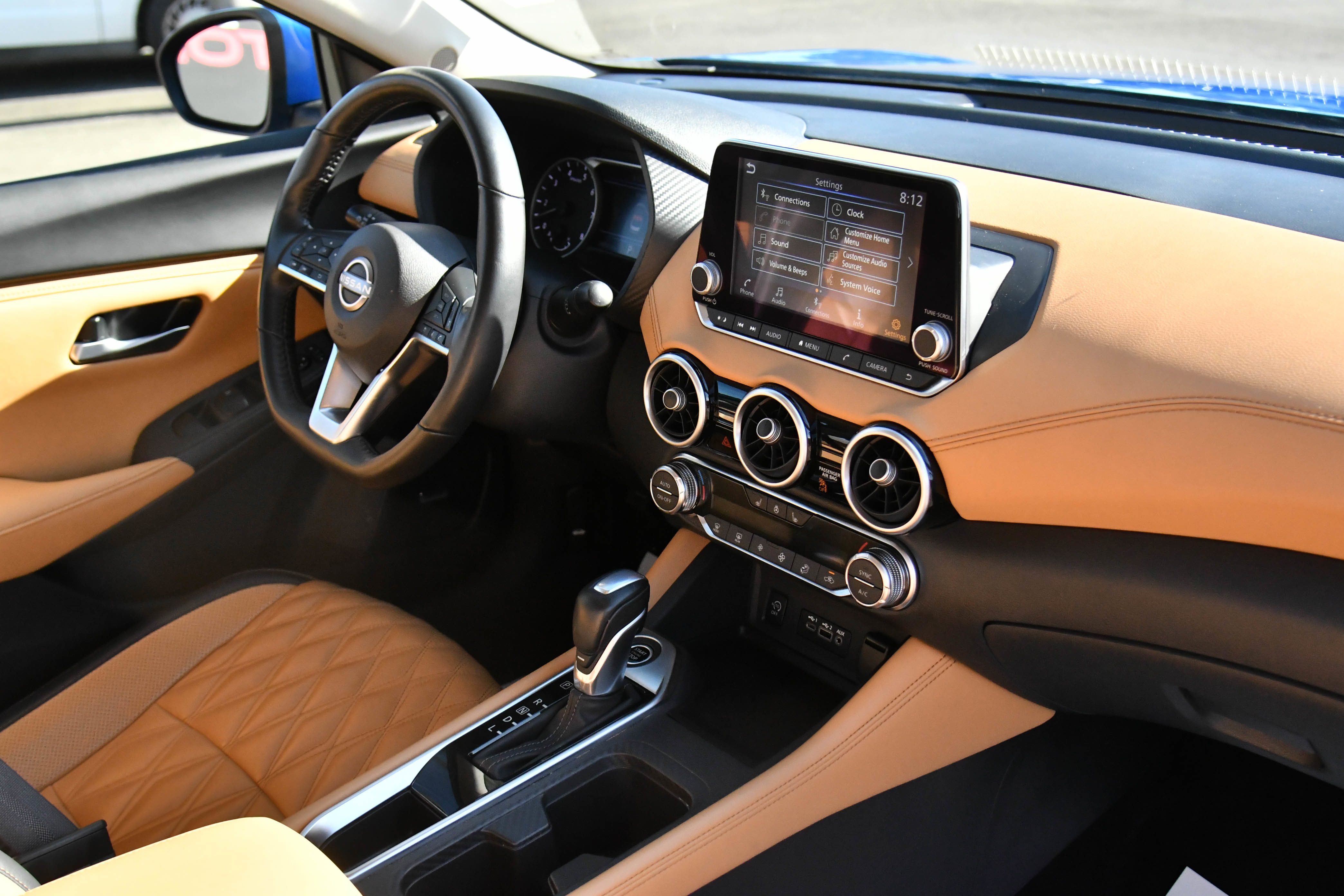 Used 2025 Nissan Sentra SV w/ SV Premium Package FWD image 45