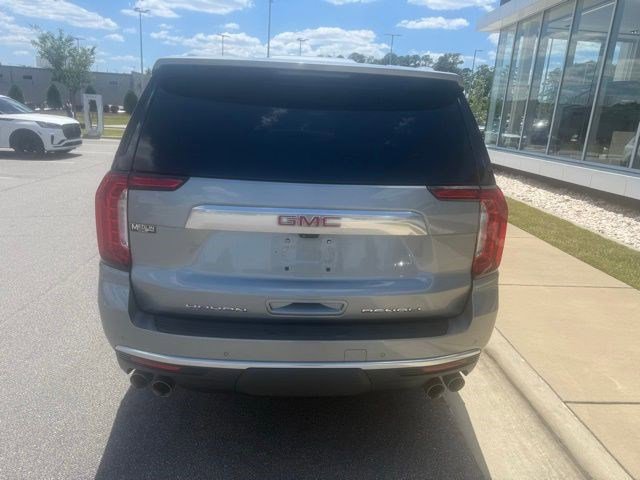 Used 2024 GMC Yukon Denali w/ Denali Reserve Package AWD/4WD image 7