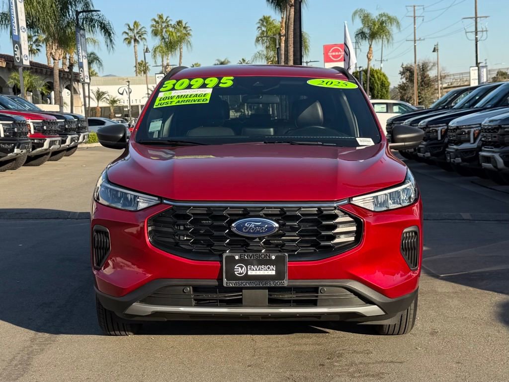 Certified 2025 Ford Escape ST-Line w/ Equipment Group 301A image 3
