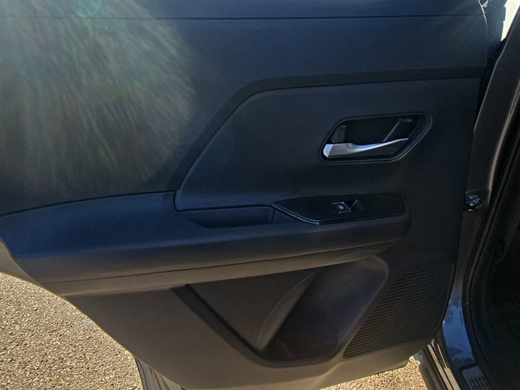 New 2026 Nissan Kicks SR w/ SR Premium Package image 31