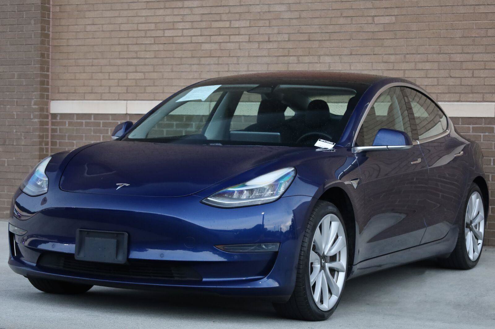 Used 2018 Tesla Model 3 Long Range RWD image 7