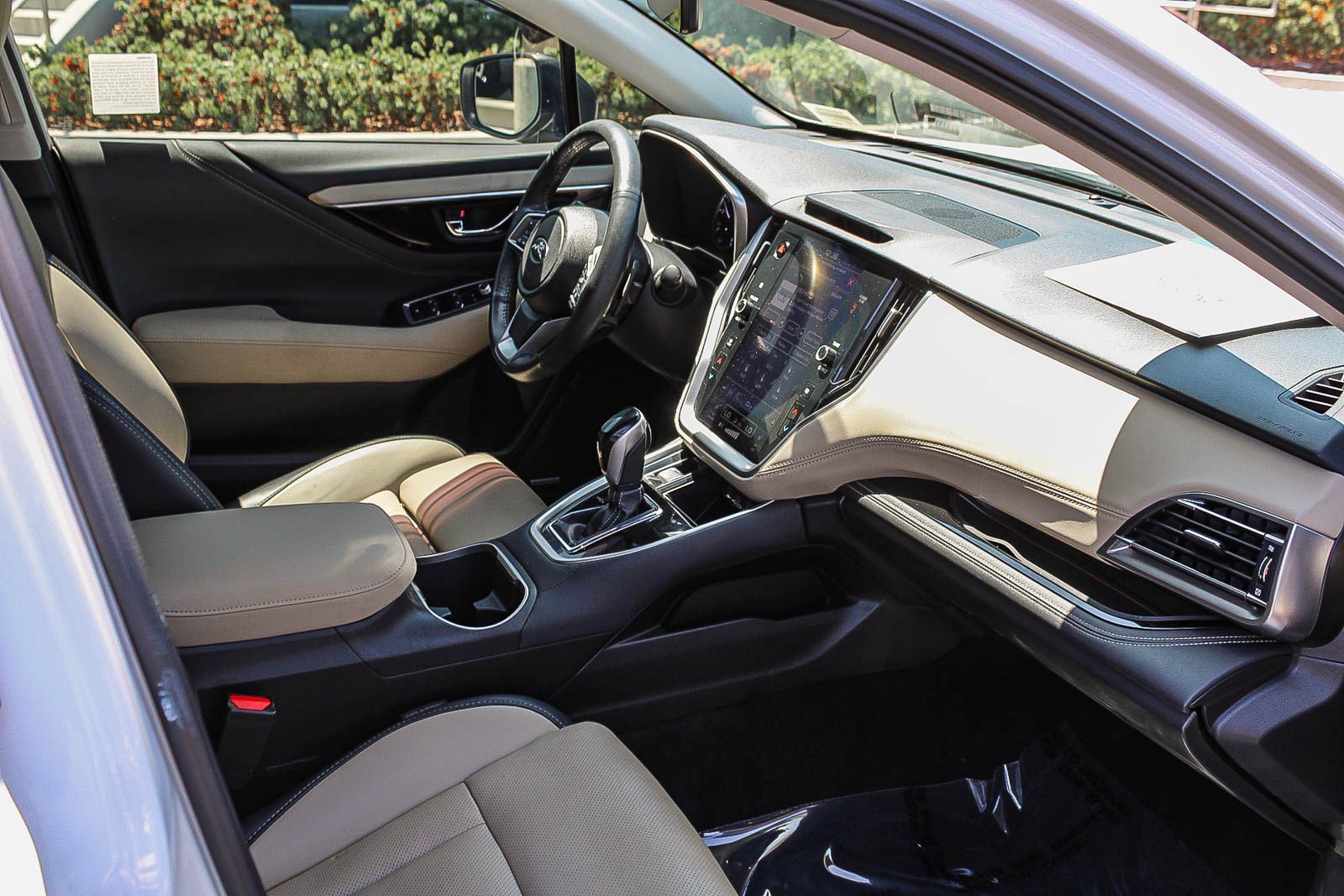 Used 2024 Subaru Outback Limited AWD/4WD image 19