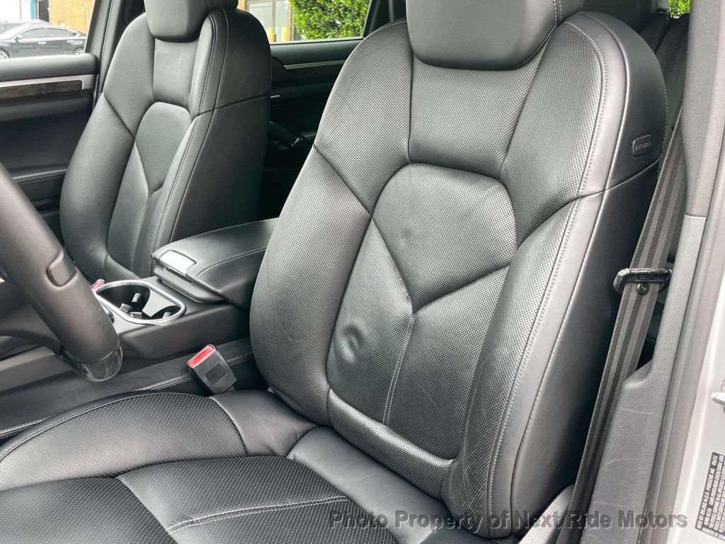 Used 2011 Porsche Cayenne AWD/4WD image 9