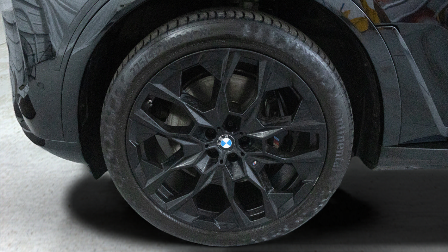 Used 2024 BMW X7 xDrive40i w/ Executive Package AWD/4WD image 9
