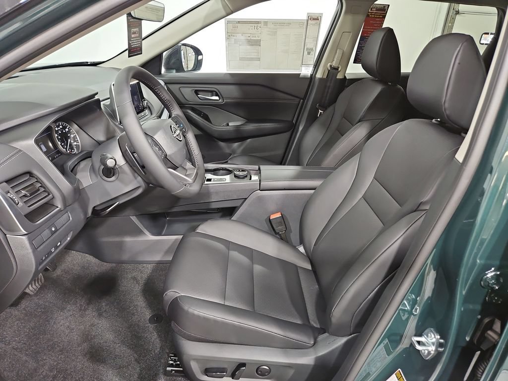 New 2026 Nissan Rogue Dark Armor AWD/4WD image 10