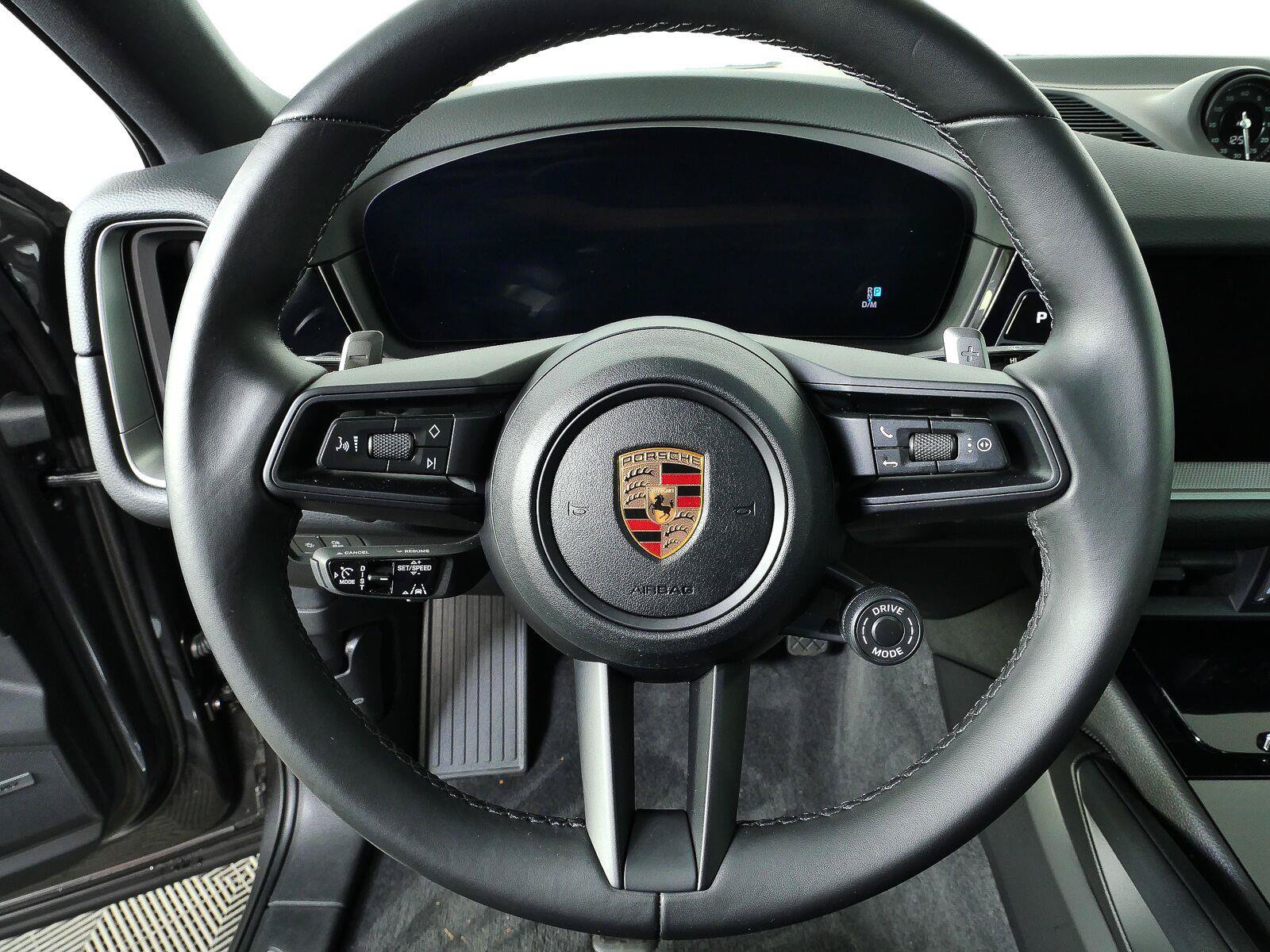 Certified 2024 Porsche Cayenne Coupe AWD/4WD image 10