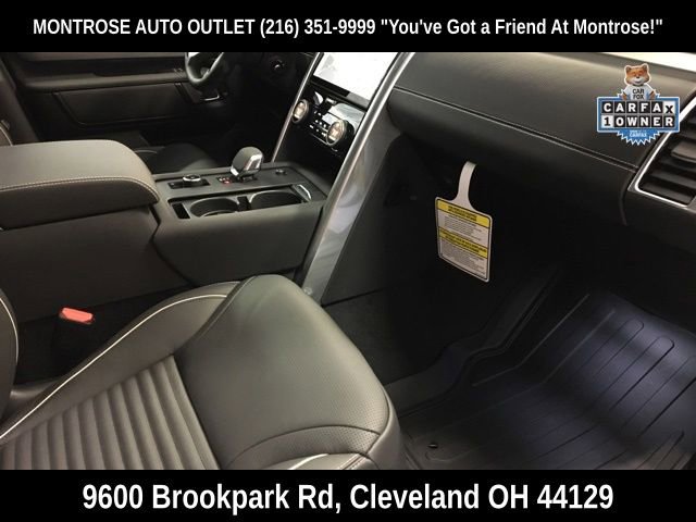 Used 2024 Land Rover Discovery Dynamic SE image 35