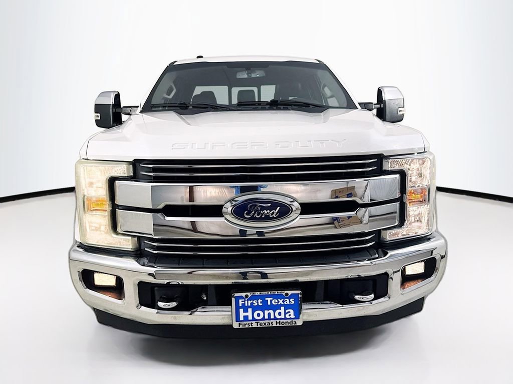 Used 2017 Ford F250 Lariat w/ Chrome Package RWD image 2