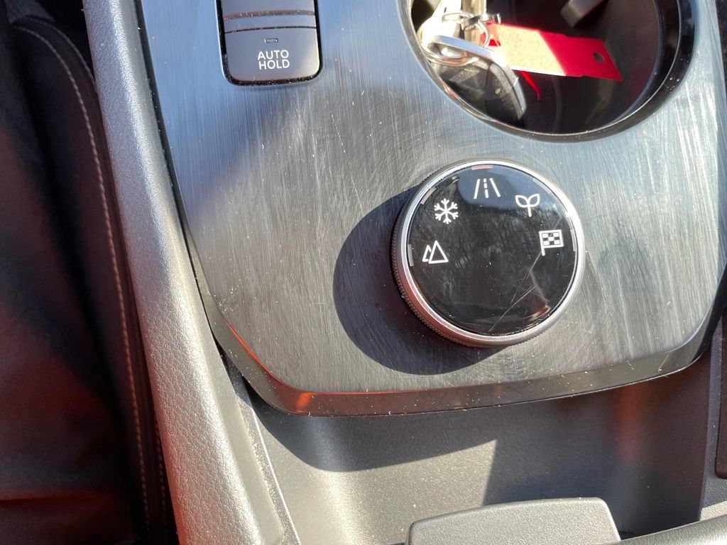 Used 2023 Nissan Rogue SV AWD/4WD image 33