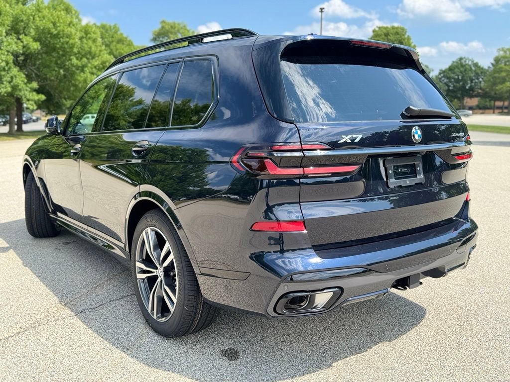 New 2027 BMW X7 xDrive40i w/ M Sport Package AWD/4WD image 4