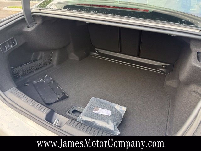 New 2027 Mercedes-Benz E 450 4MATIC Sedan image 21
