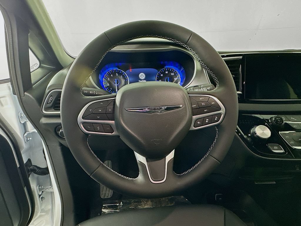 New 2026 Chrysler Voyager LX FWD image 15