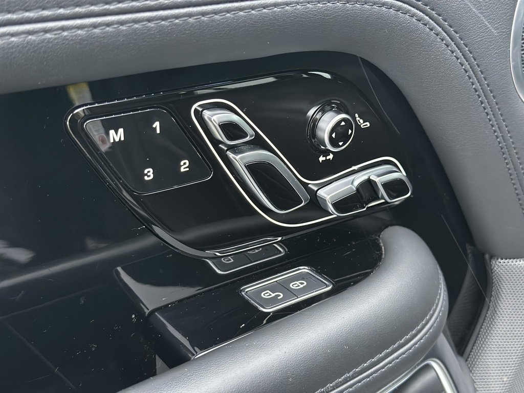 Used 2019 Land Rover Range Rover HSE image 19