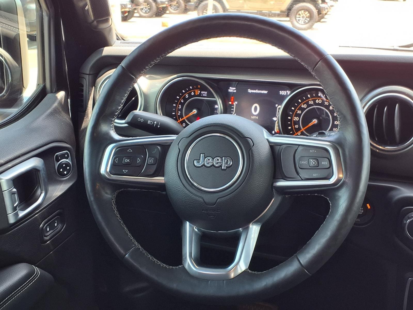 Used 2019 Jeep Wrangler Unlimited Sahara AWD/4WD image 8