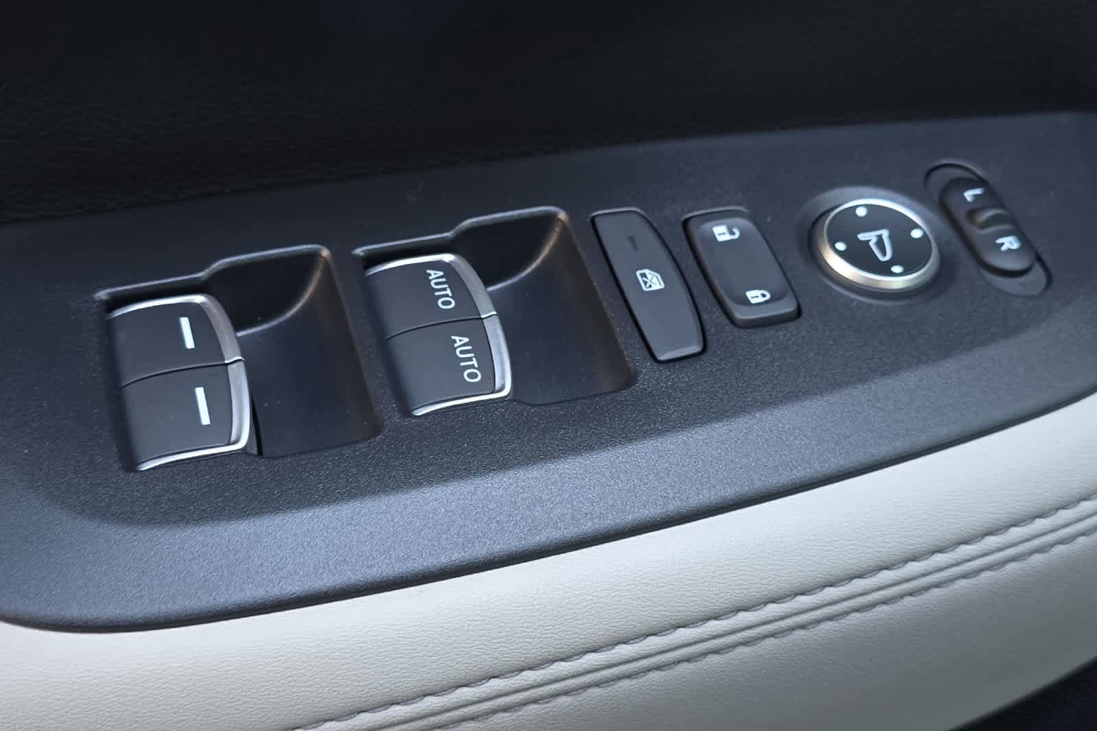 New 2026 Honda HR-V EX-L image 15