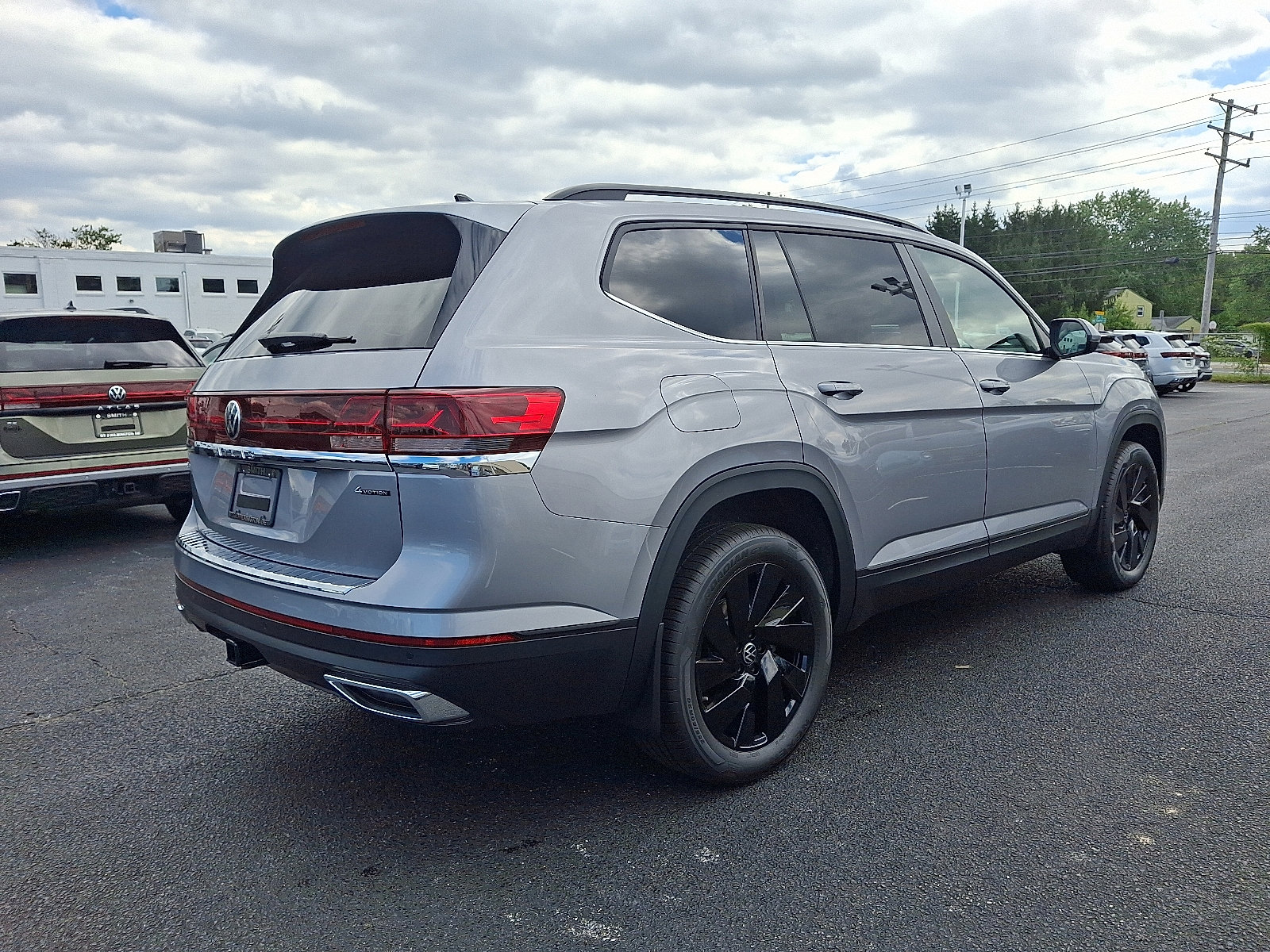 New 2026 Volkswagen Atlas SE image 4