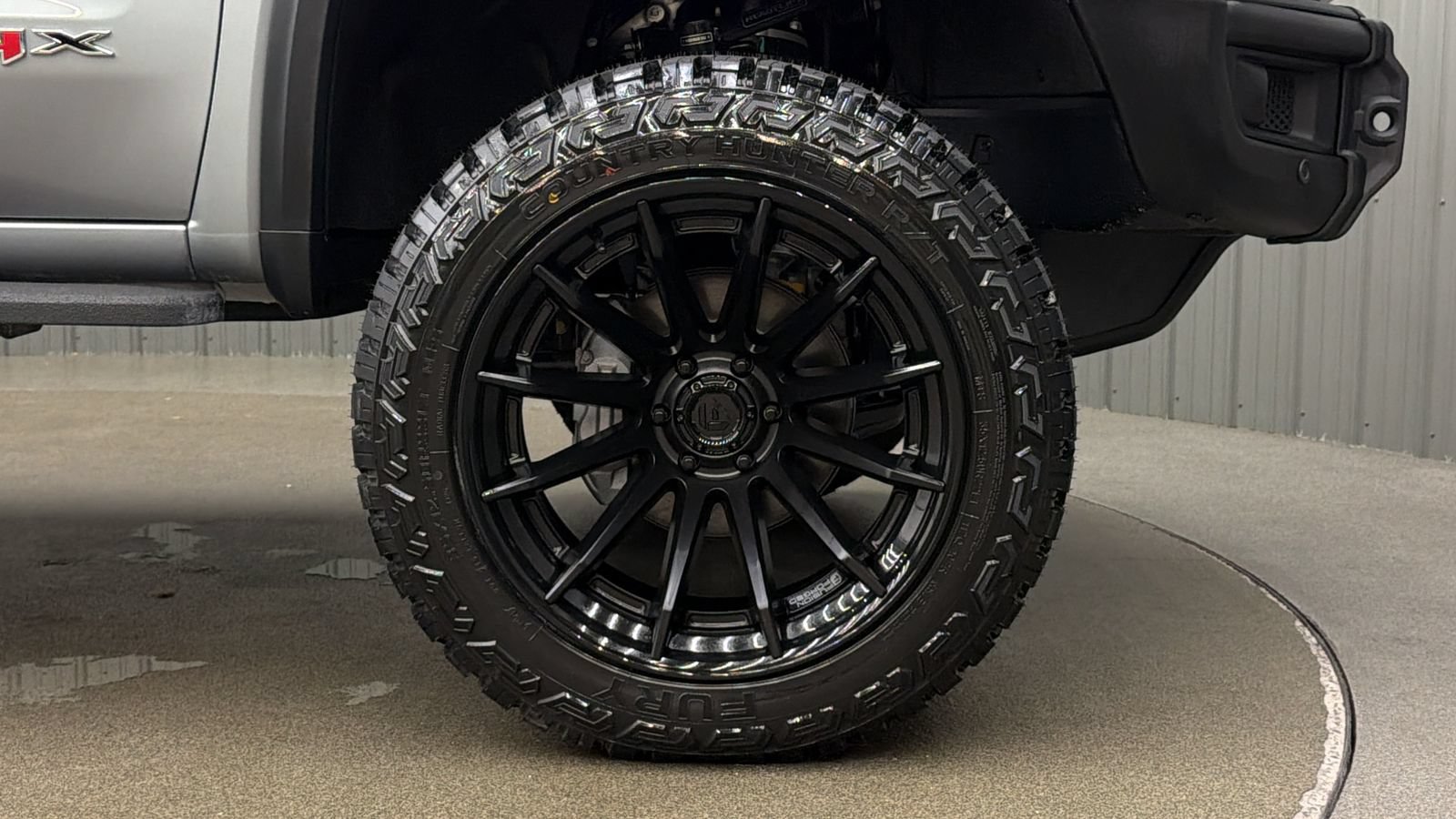 Used 2026 GMC Sierra 1500 AT4X AWD/4WD image 9