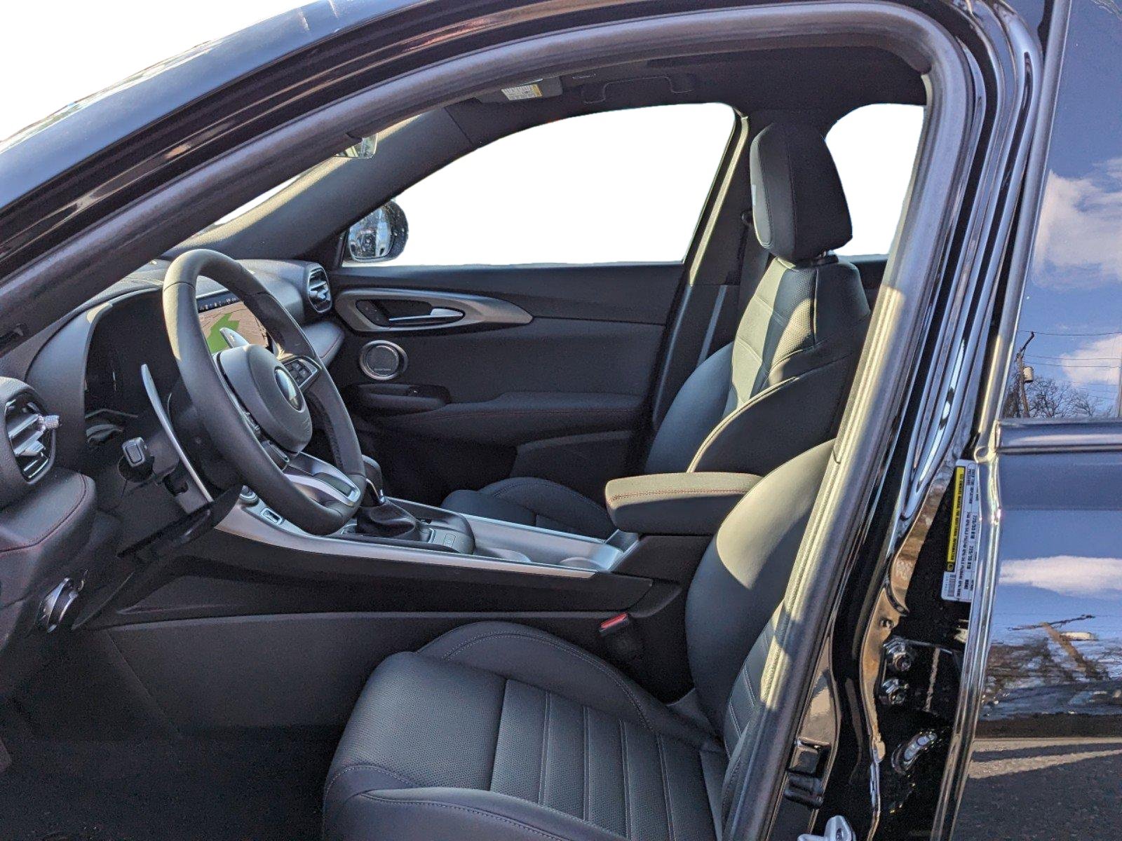 New 2024 Dodge Hornet R/T Plus w/ R/T Blacktop Package AWD/4WD image 12
