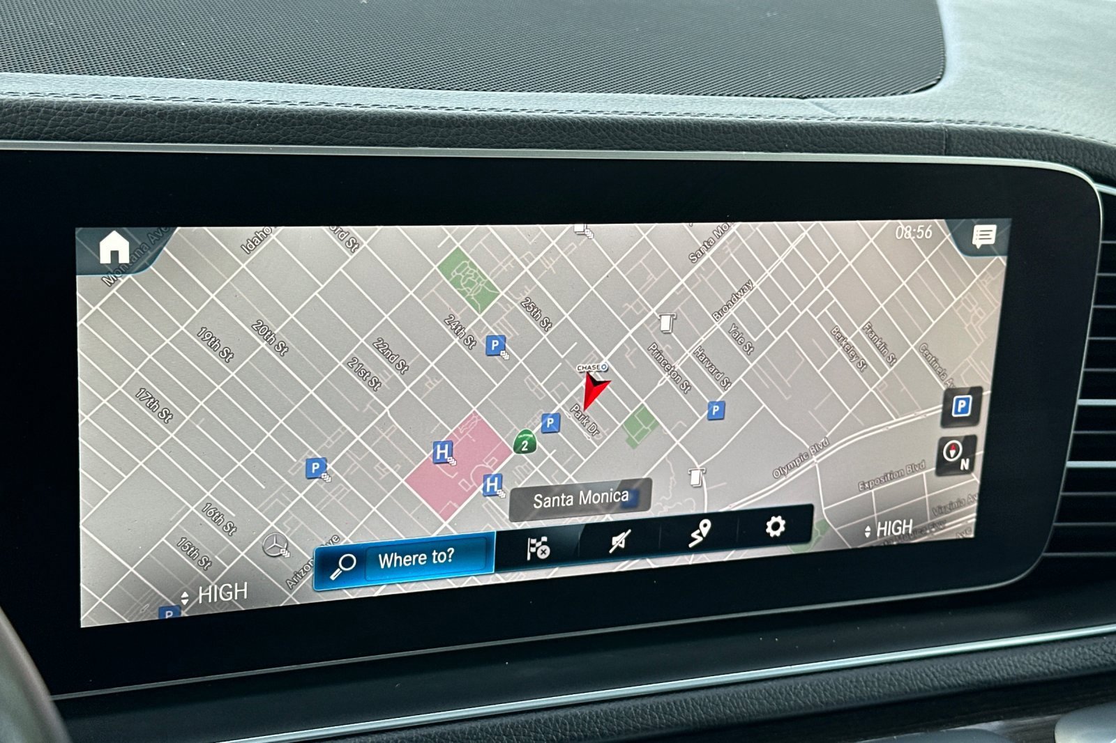 Used 2023 Mercedes-Benz GLS 450 4MATIC image 20