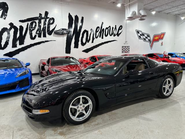 Used 2004 Chevrolet Corvette Coupe image 24