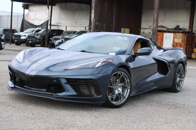 Used 2021 Chevrolet Corvette Stingray Preferred Conv w/ Z51 Performance Package RWD image 9