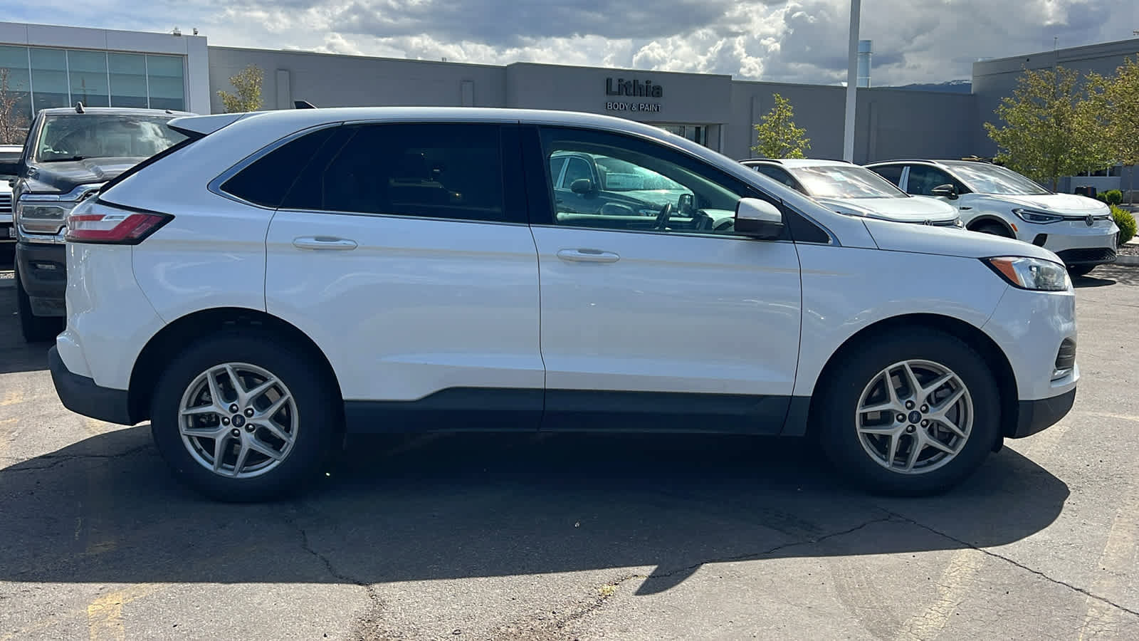 Used 2022 Ford Edge SEL AWD/4WD image 4