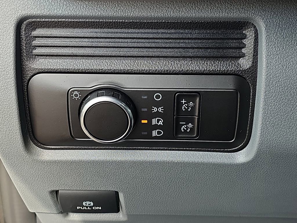 New 2026 Ford F550 4x4 Regular Cab Super Duty image 27