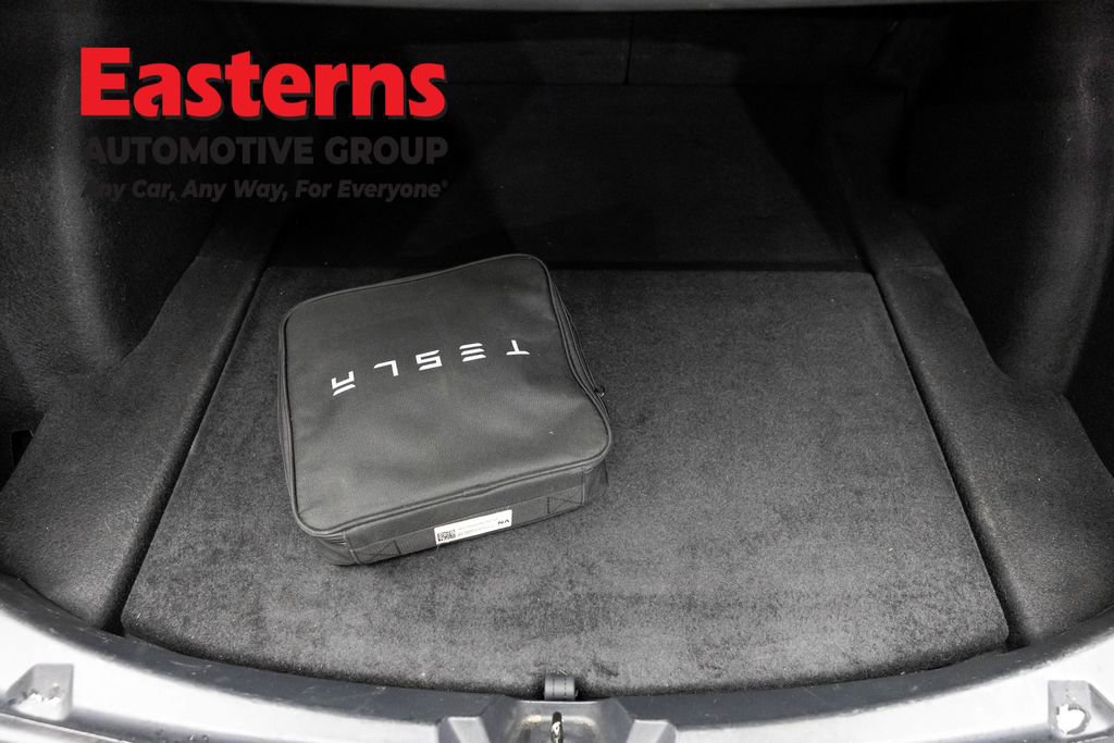 Used 2023 Tesla Model 3 Standard Range RWD image 9