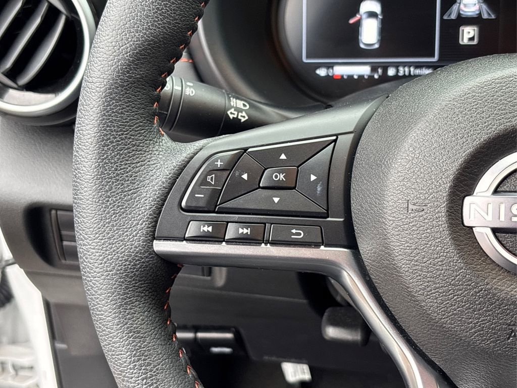 Used 2023 Nissan Kicks SR w/ SR Premium Package image 29