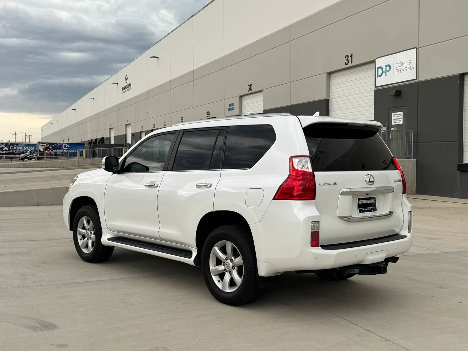 Used 2010 Lexus GX 460 w/ Convenience Pkg AWD/4WD image 3