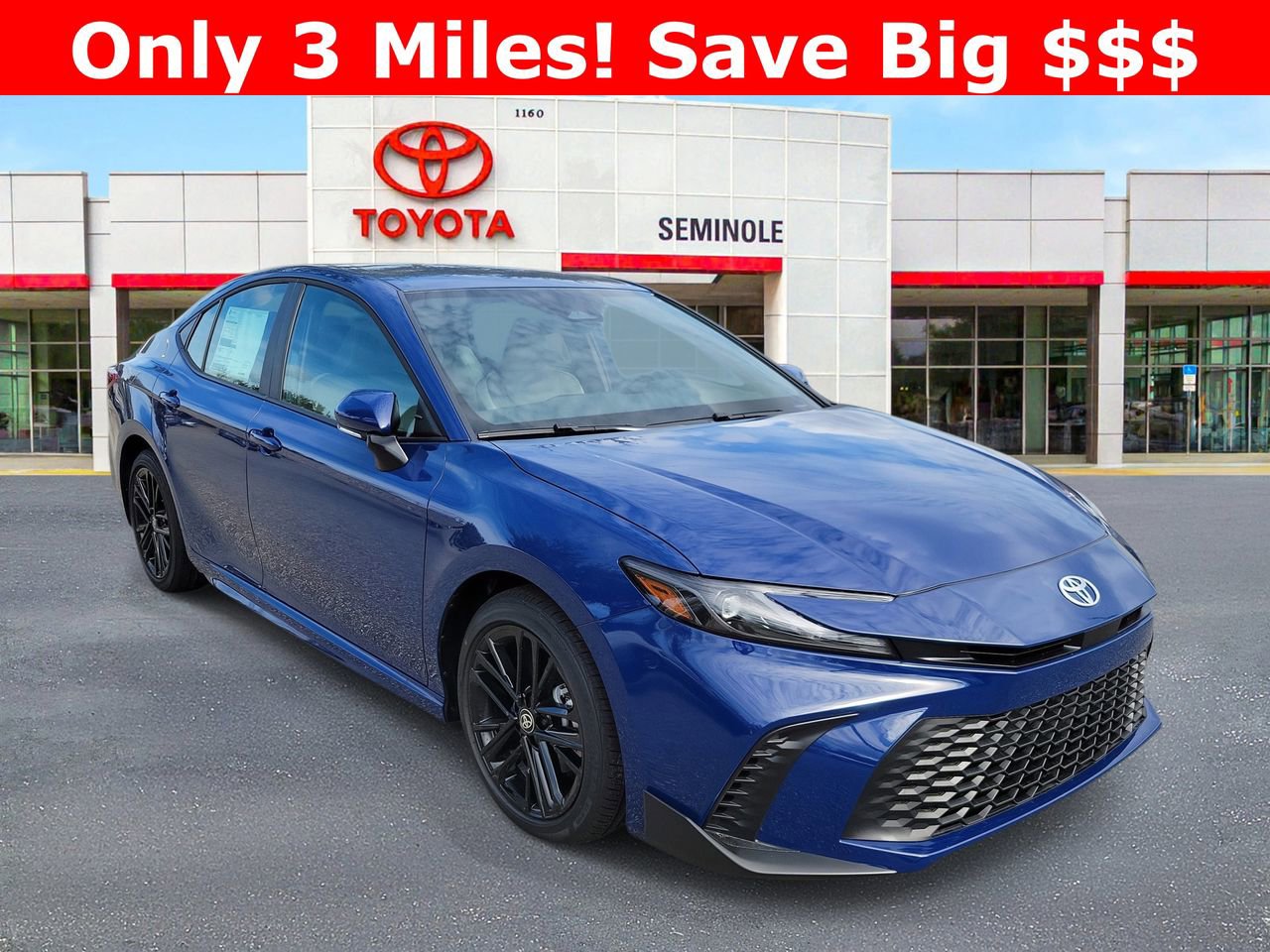 Used 2026 Toyota Camry SE image 2