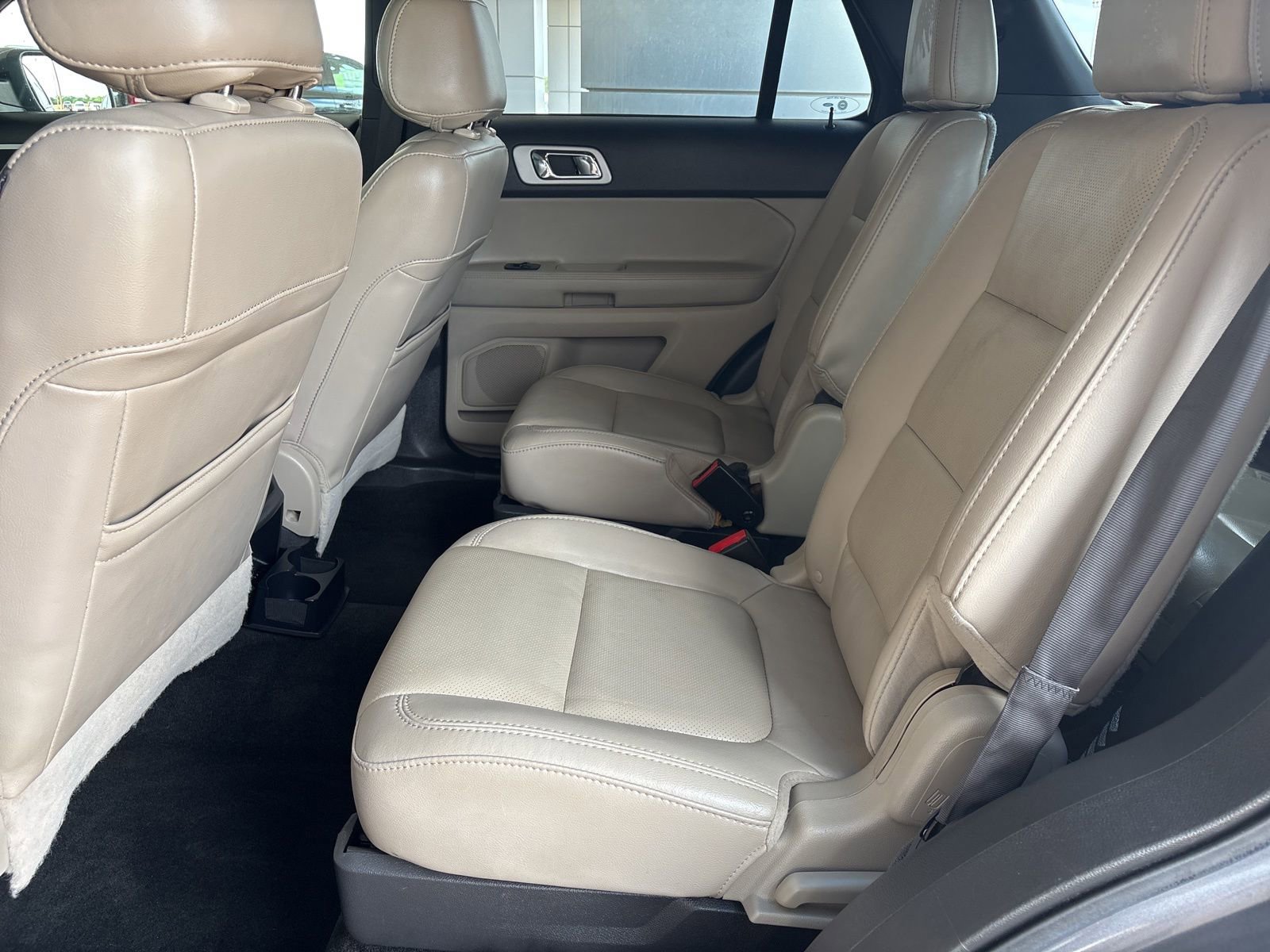 Used 2014 Ford Explorer Limited w/ Equipment Group 302A FWD image 14