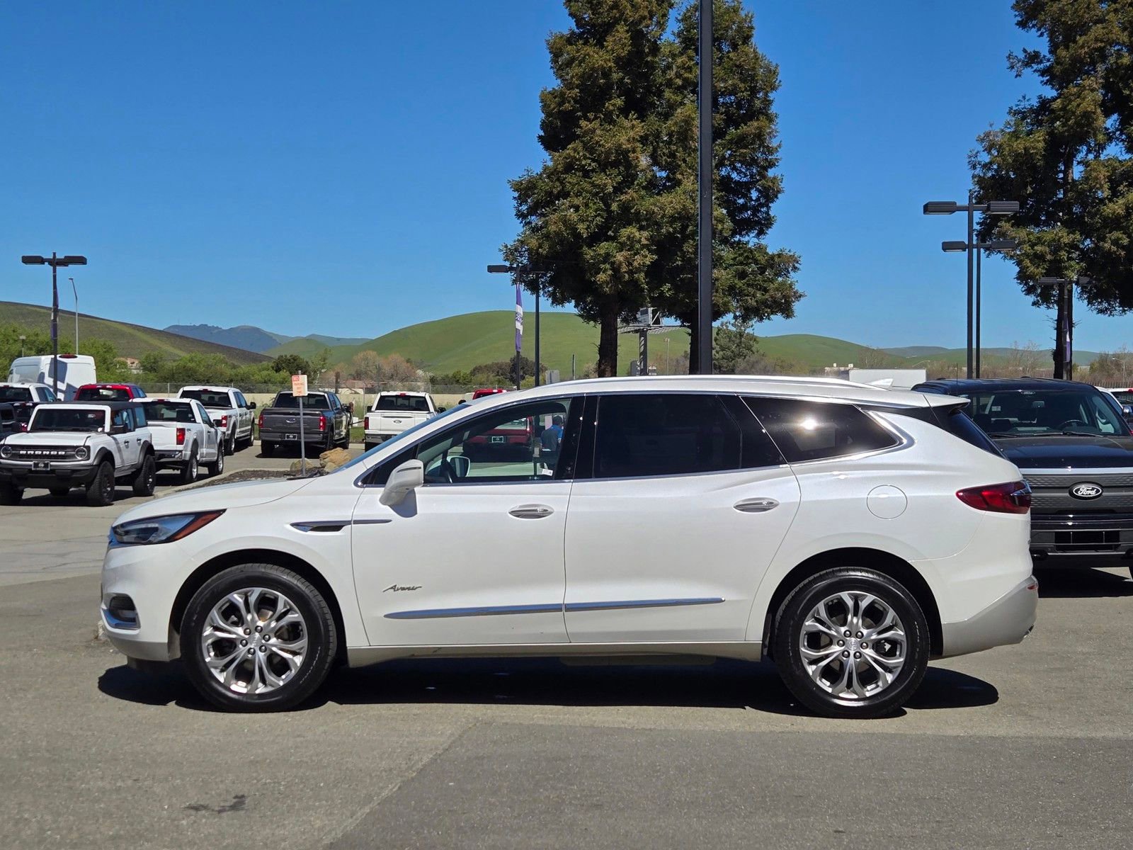 Used 2018 Buick Enclave Avenir w/ Avenir Technology Package image 7