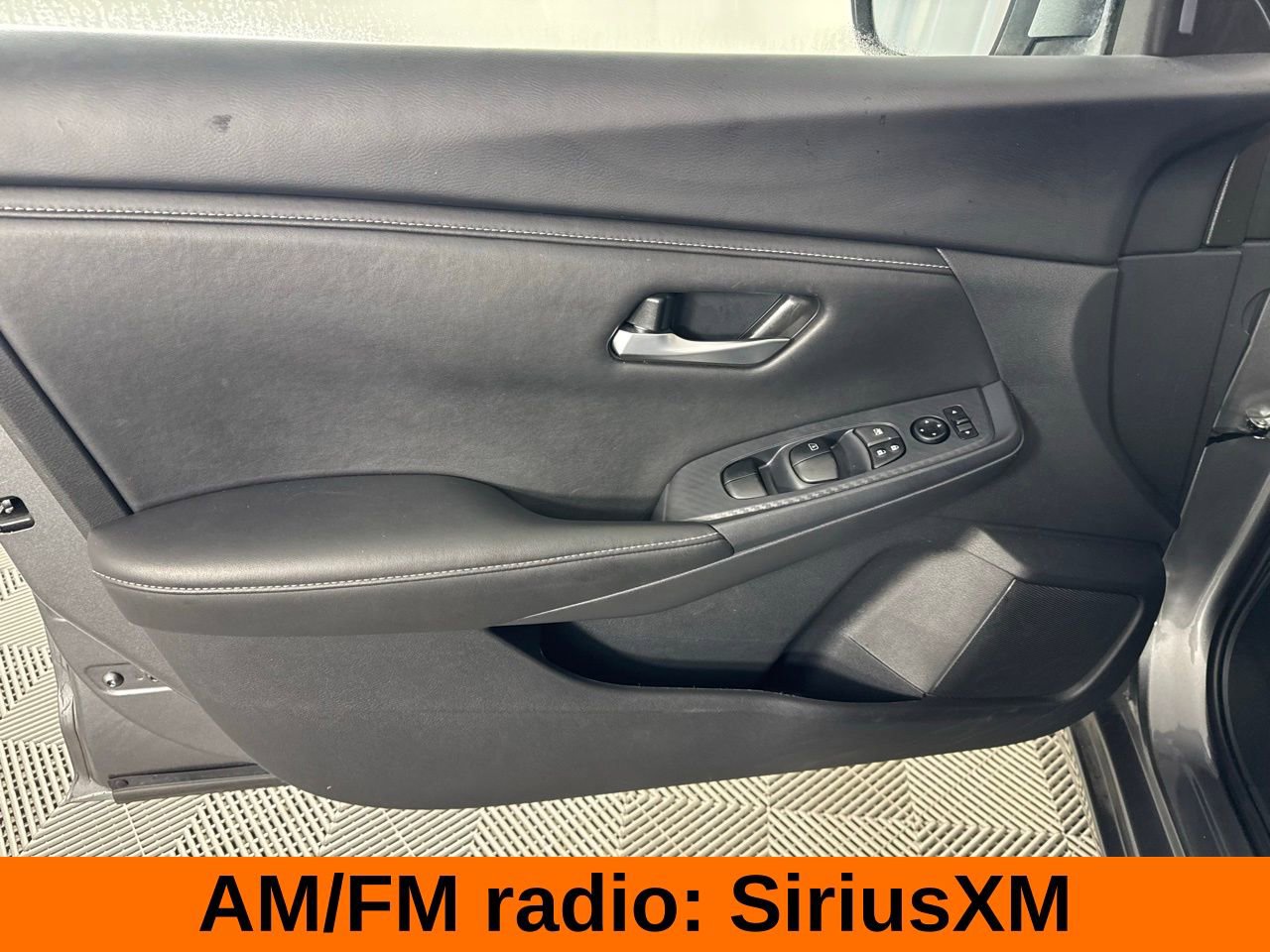 Used 2025 Nissan Sentra SV image 10