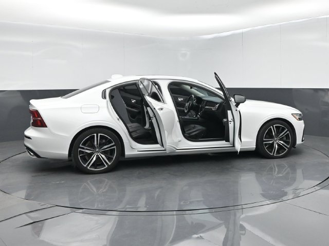 Used 2021 Volvo S60 T8 R-Design Expression w/ Premium Package AWD/4WD image 69
