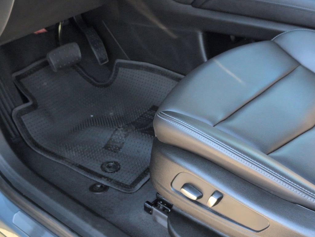 Certified 2023 Cadillac XT6 Luxury image 21