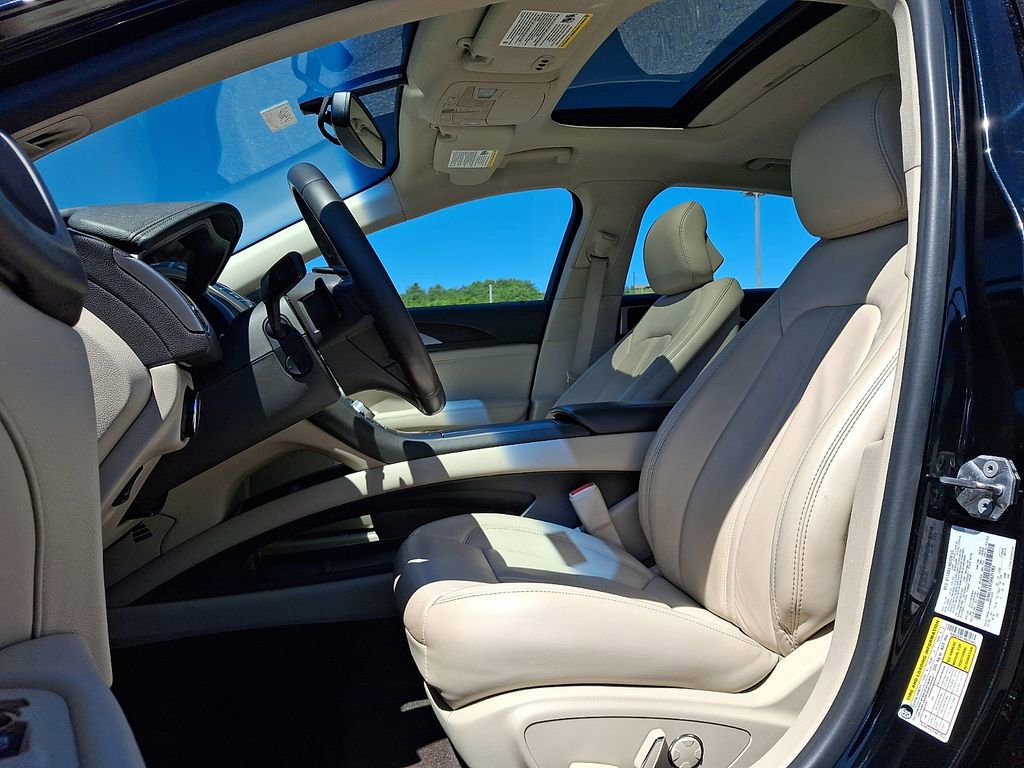 Used 2018 Lincoln MKZ Select w/ Select Plus Package FWD image 13