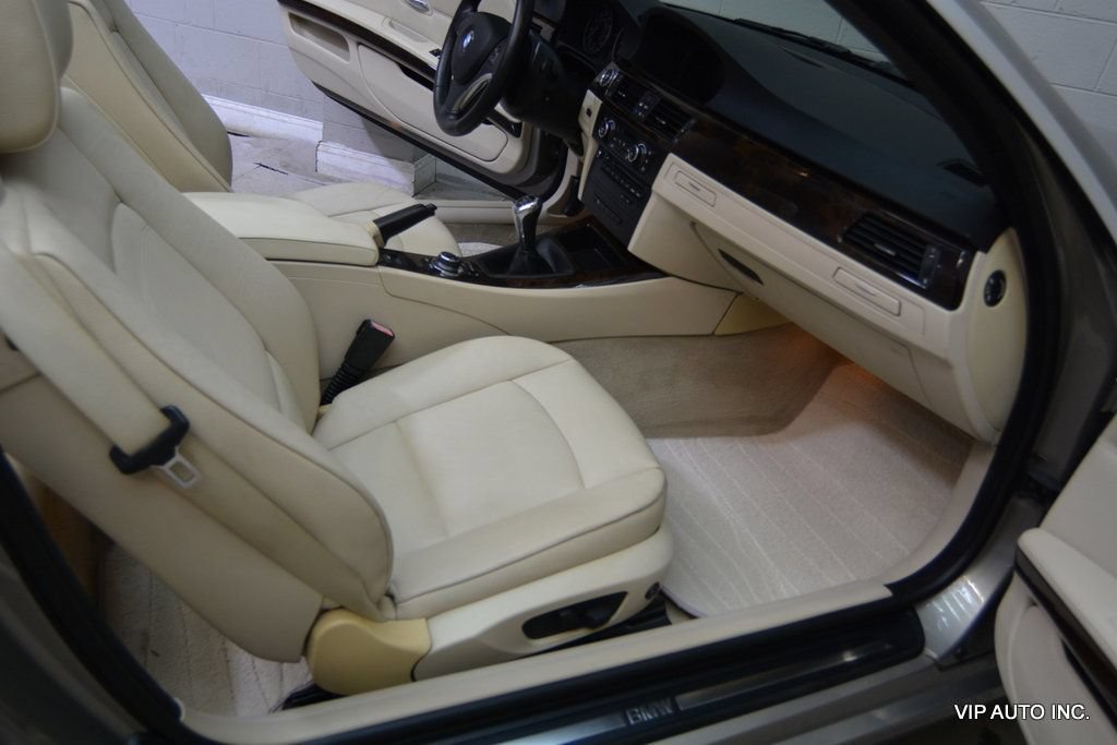 Used 2011 BMW 328i Convertible RWD image 25