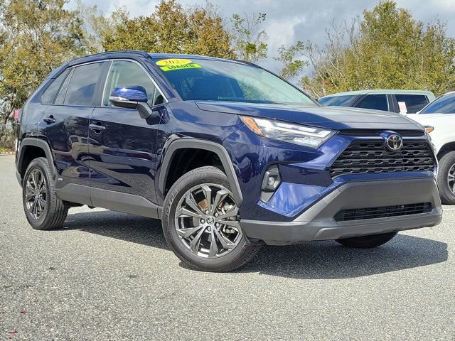 Used 2025 Toyota RAV4 XLE Premium image 37