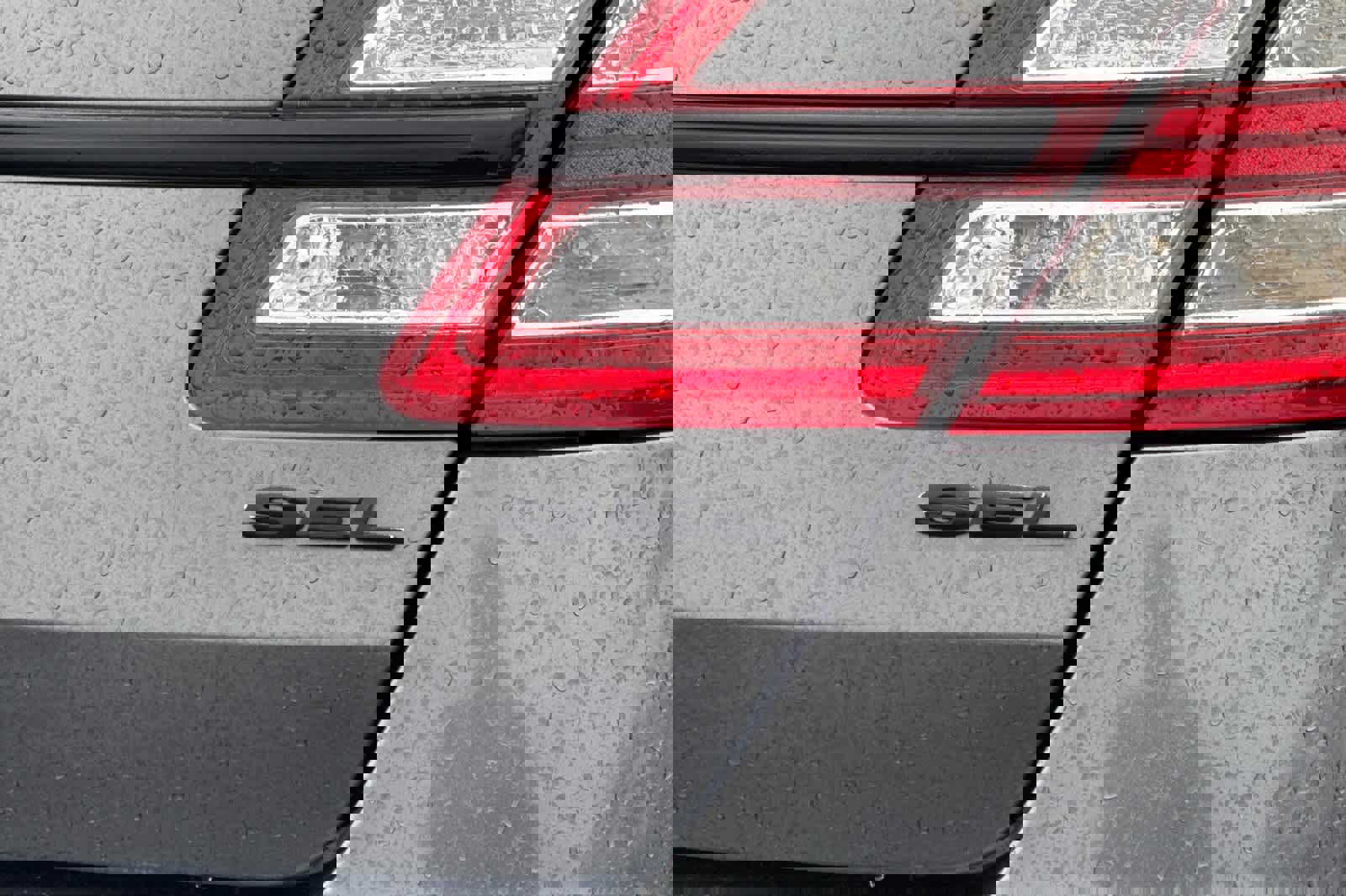 Used 2017 Ford Taurus SEL w/ Equipment Group 201A image 32