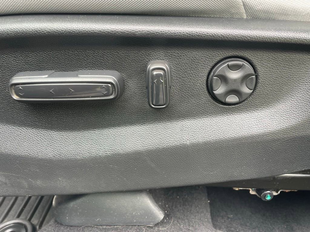 Used 2018 Honda CR-V EX image 24